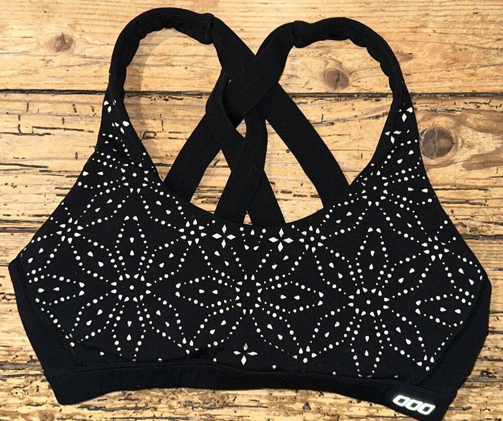 Lorna Jane Women’s Black Crossback Eyelet Design Sports Bra Size S EUC